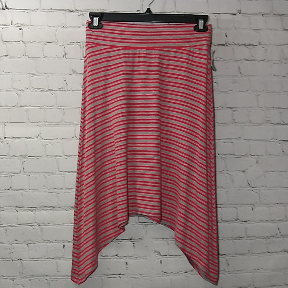 NWT Maurice's Red Gray Striped Skirt  M Shark Bite